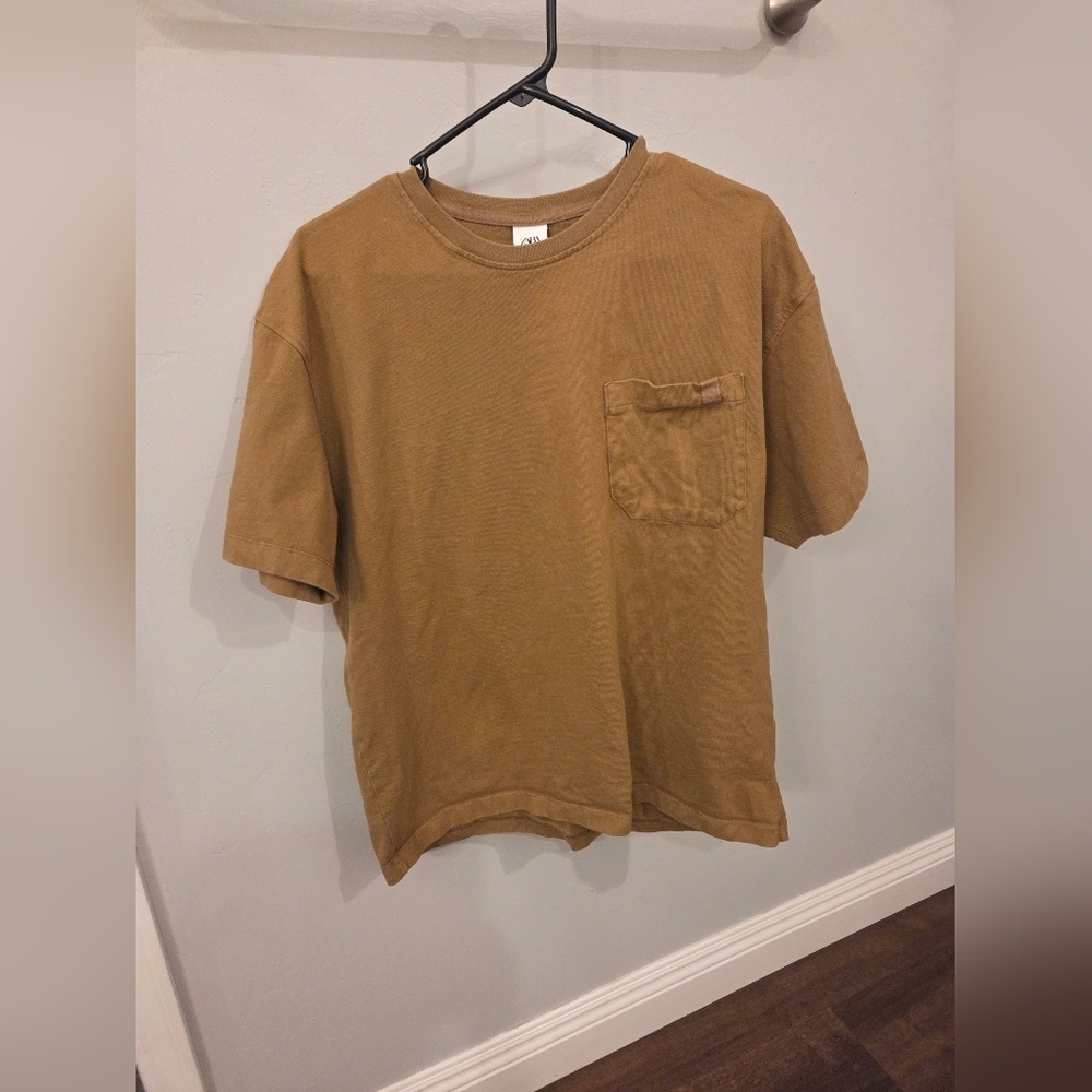 Zara Men's Tan Short Sleeve Tee
